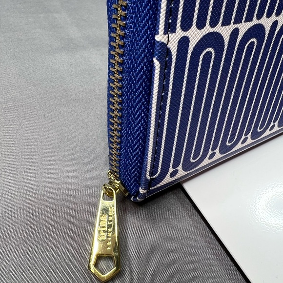 Trina Turk Large Continental Zip-Around Wallet | Blue & White - Picture 2 of 9